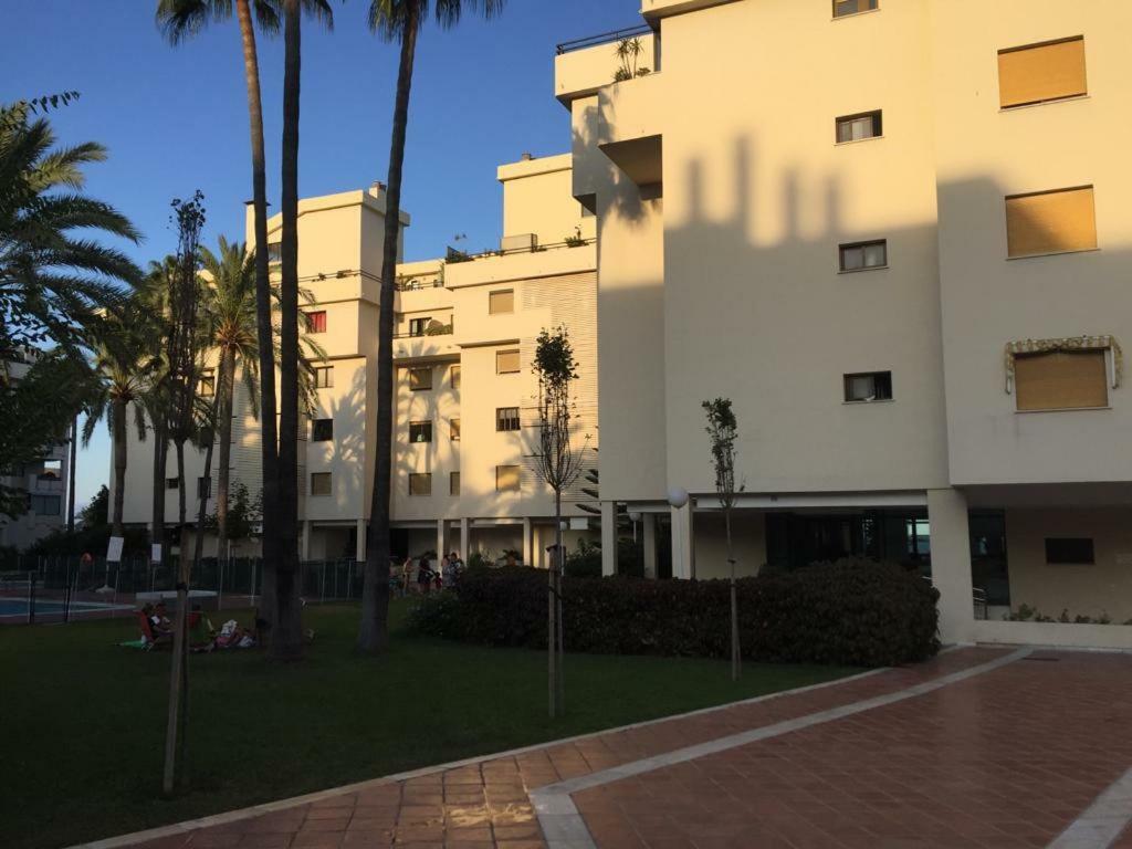 トレモリノスMontemar Puertoアパートメント エクステリア 写真
