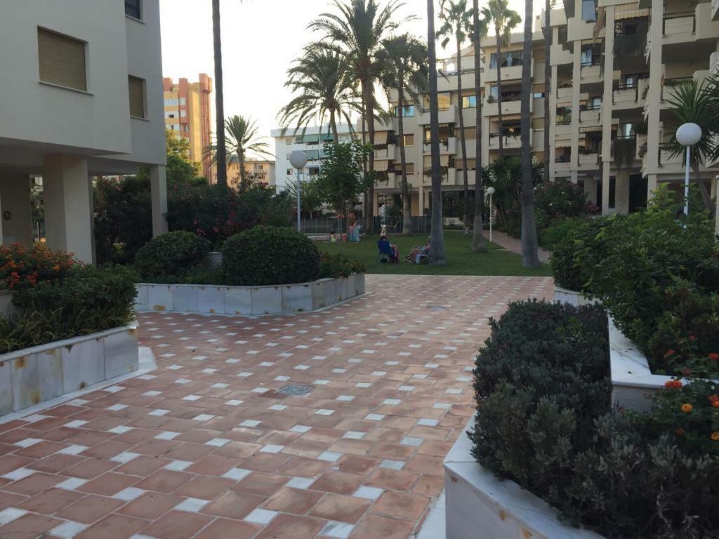 トレモリノスMontemar Puertoアパートメント エクステリア 写真